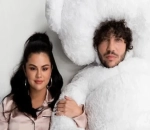 Selena Gomez and Benny Blanco Get Snuggly on Picnic Date as She's 'Ready to Settle Down