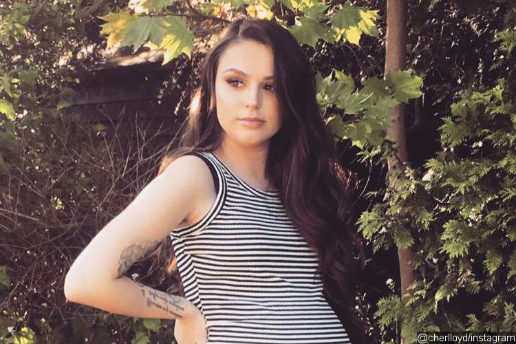 Cher Lloyd Welcomes a Daughter - See the Baby's First Pic