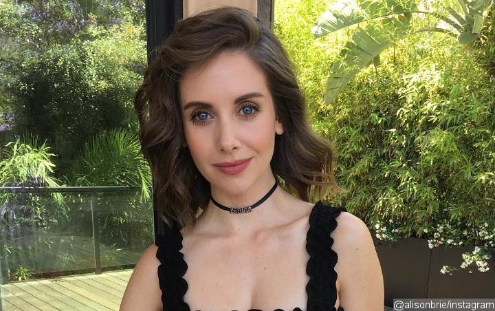 Alison Brie Thankful for Female-Run 'Glow' Set Amid #MeToo Movement