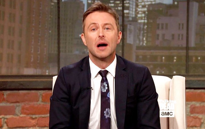 Chris Hardwick Returns to 'Talking Dead' in Tears Following Sexual Abuse Allegations