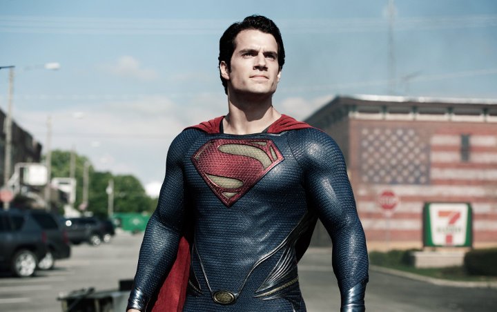 Henry Cavill Silences Superman Exit Rumors With This Video
