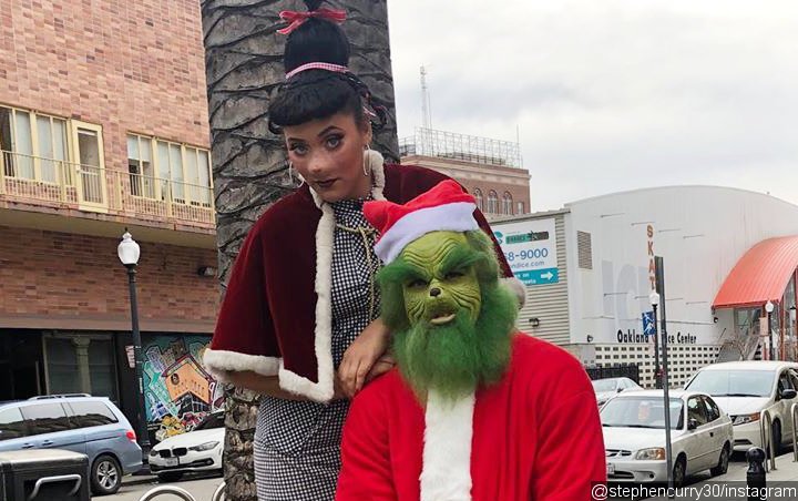 Stephen and Ayesha Curry Dress Up as the Grinch and Cindy Lou Who for Christmas