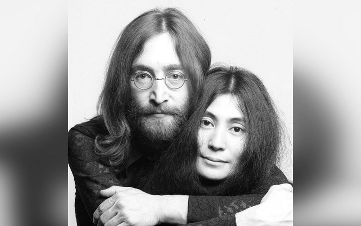 John Lennon's Murderer Begs for Forgiveness From Yoko Ono as He's Repeatedly Denied Parole