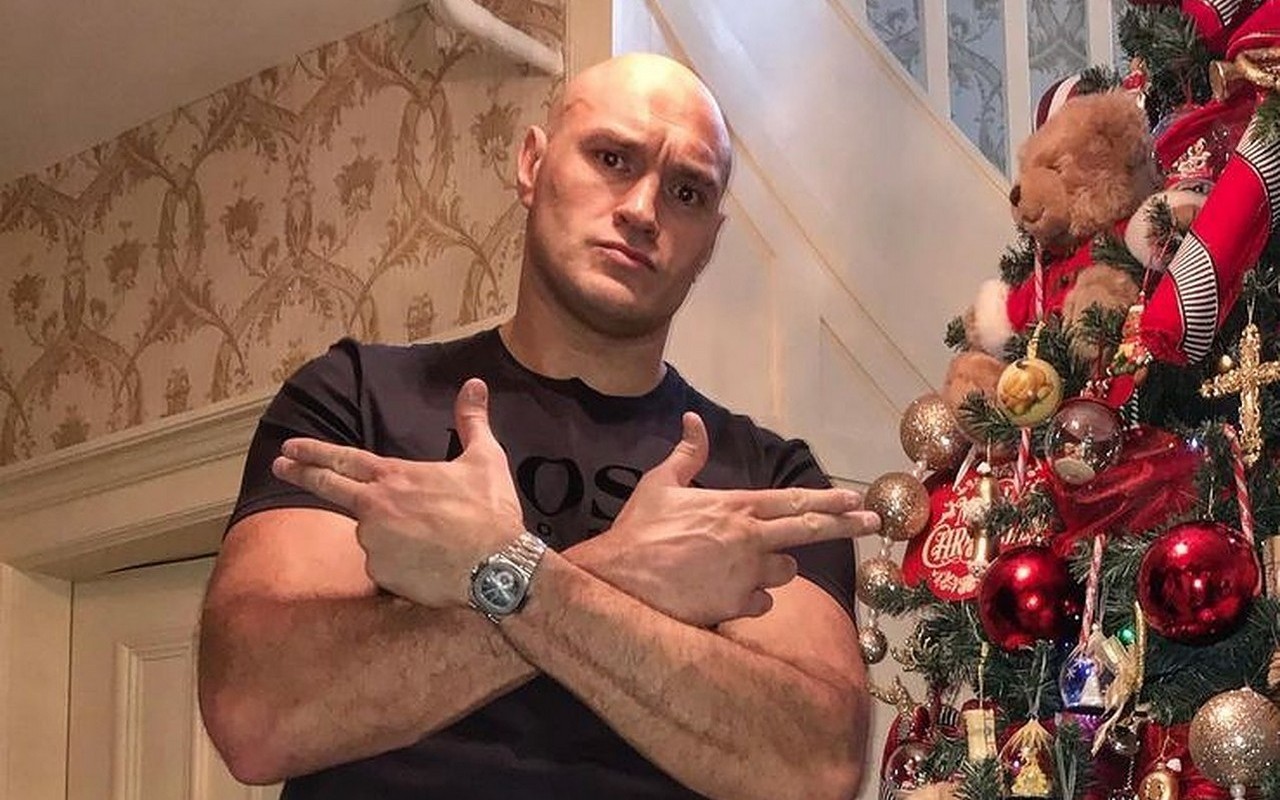 Tyson Fury Raises Money for Children's Hospital After Baby Is Out of Intensive Care