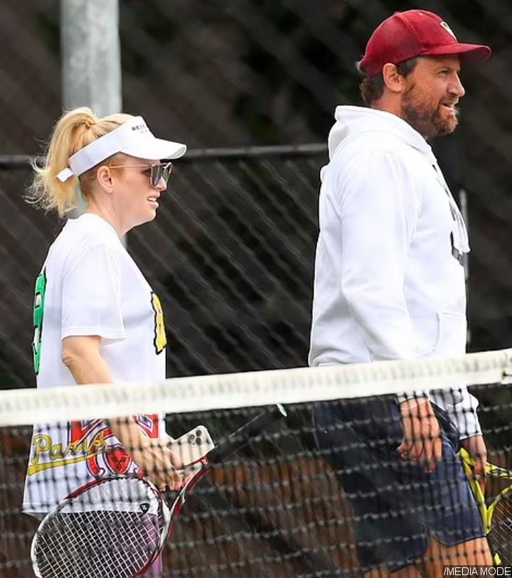 Rebel Wilson and Matt Reid Play Tennis in Sydney
