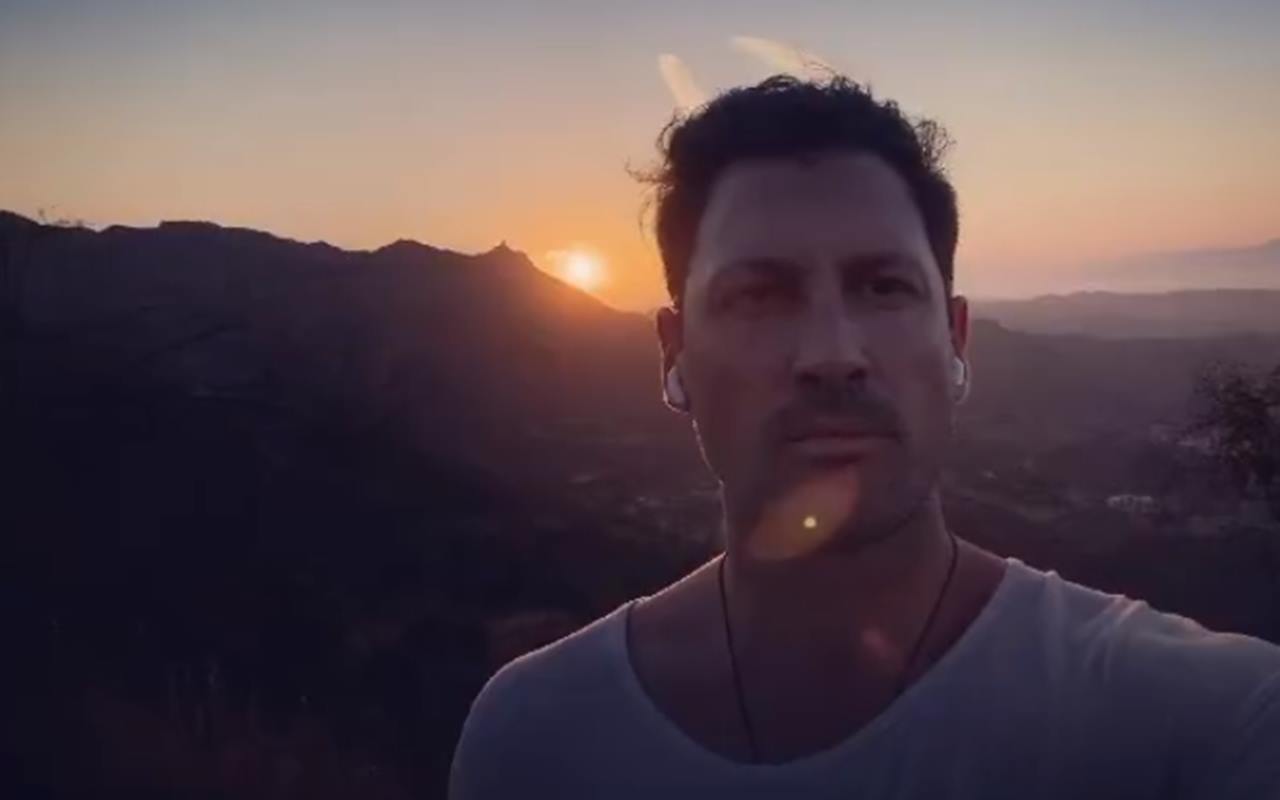 Maksim Chmerkovskiy Makes It to Poland After Being Trapped in Ukraine Amid Russian Invasion 