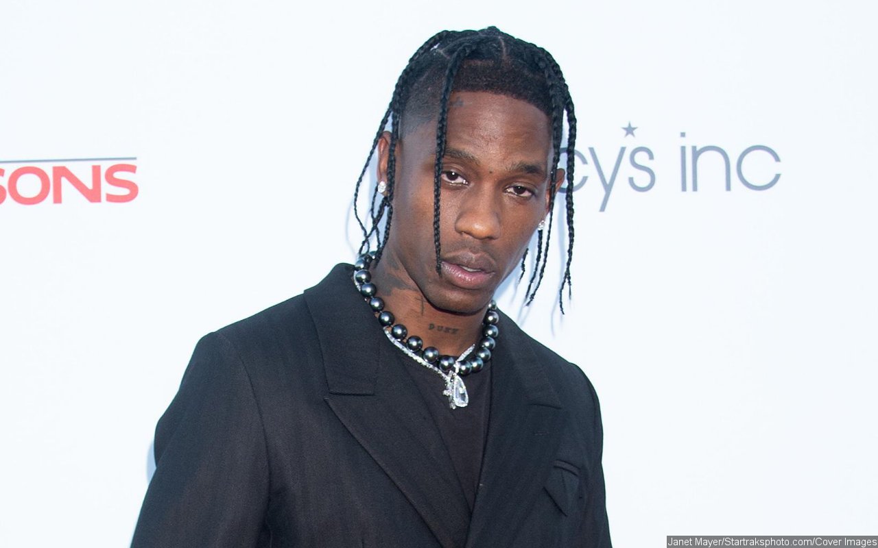 Travis Scott Makes Surprise Appearance During Future's Set at Rolling Loud Miami