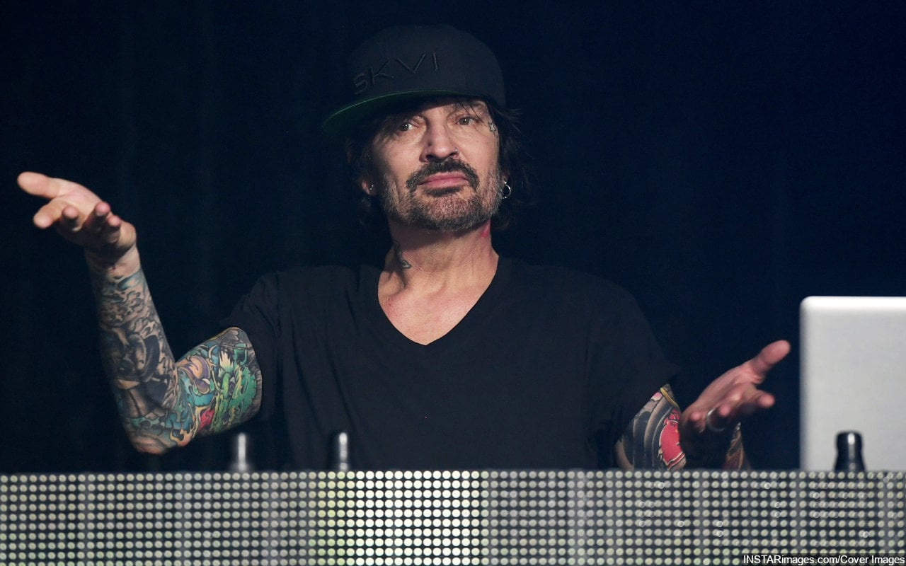 Tommy Lee Posts and Deletes Nude Full-Frontal Photo on Instagram