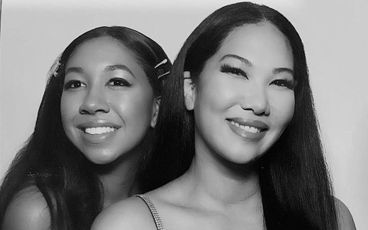 Kimora Lee Simmons Fires Back at 'Absurd' Criticisms of Daughter Aoki's Modeling Career