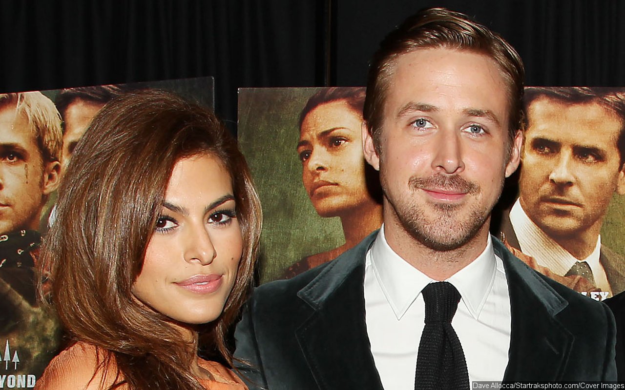 Eva Mendes Finds Posing for Photos With Husband Ryan Gosling 'Uncomfortable