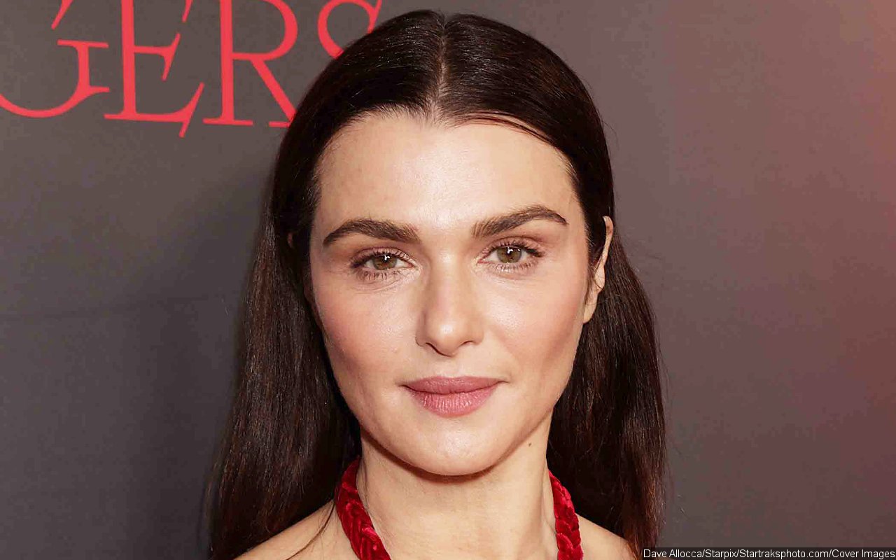 Rachel Weisz Claims Her 'Dead Ringers' Characters Take Up Her Mental Space