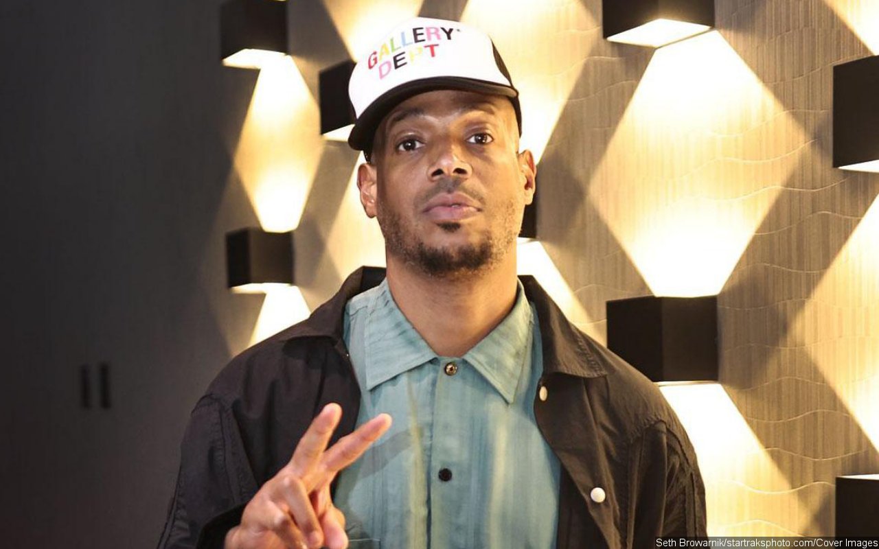 Marlon Wayans Doubles Down on Criticism Against United Airlines After Being Removed From Flight