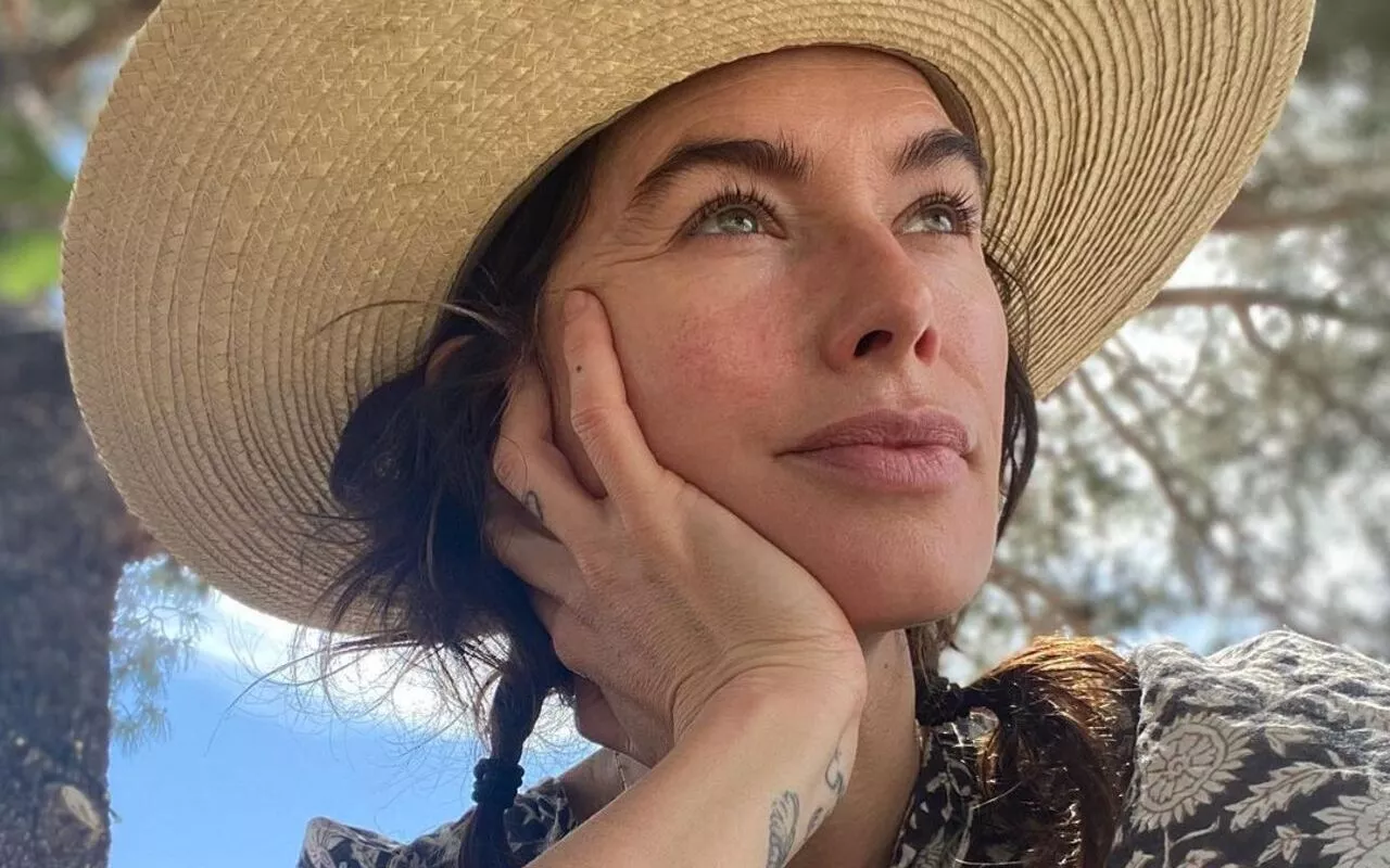 Lena Headey Drops F-Bomb to Vent Frustrations after Injuring Her Foot