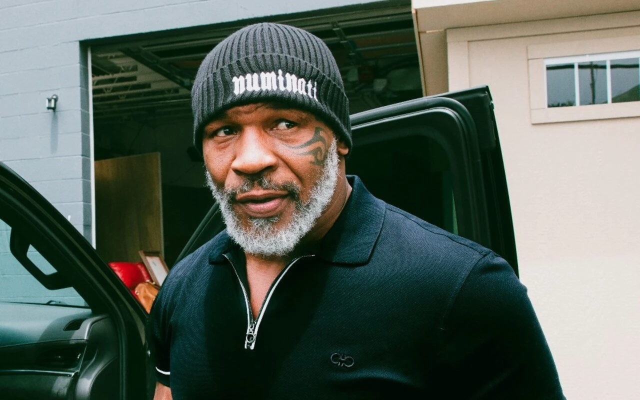 Mike Tyson Has Fans Spend $100 in His Shop to Gain Entry to His Meet and Greet