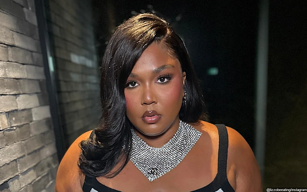Lizzo Calls Sexual Harassment Lawsuit 'Fabricated' Story, Gets Support From 18 Employees