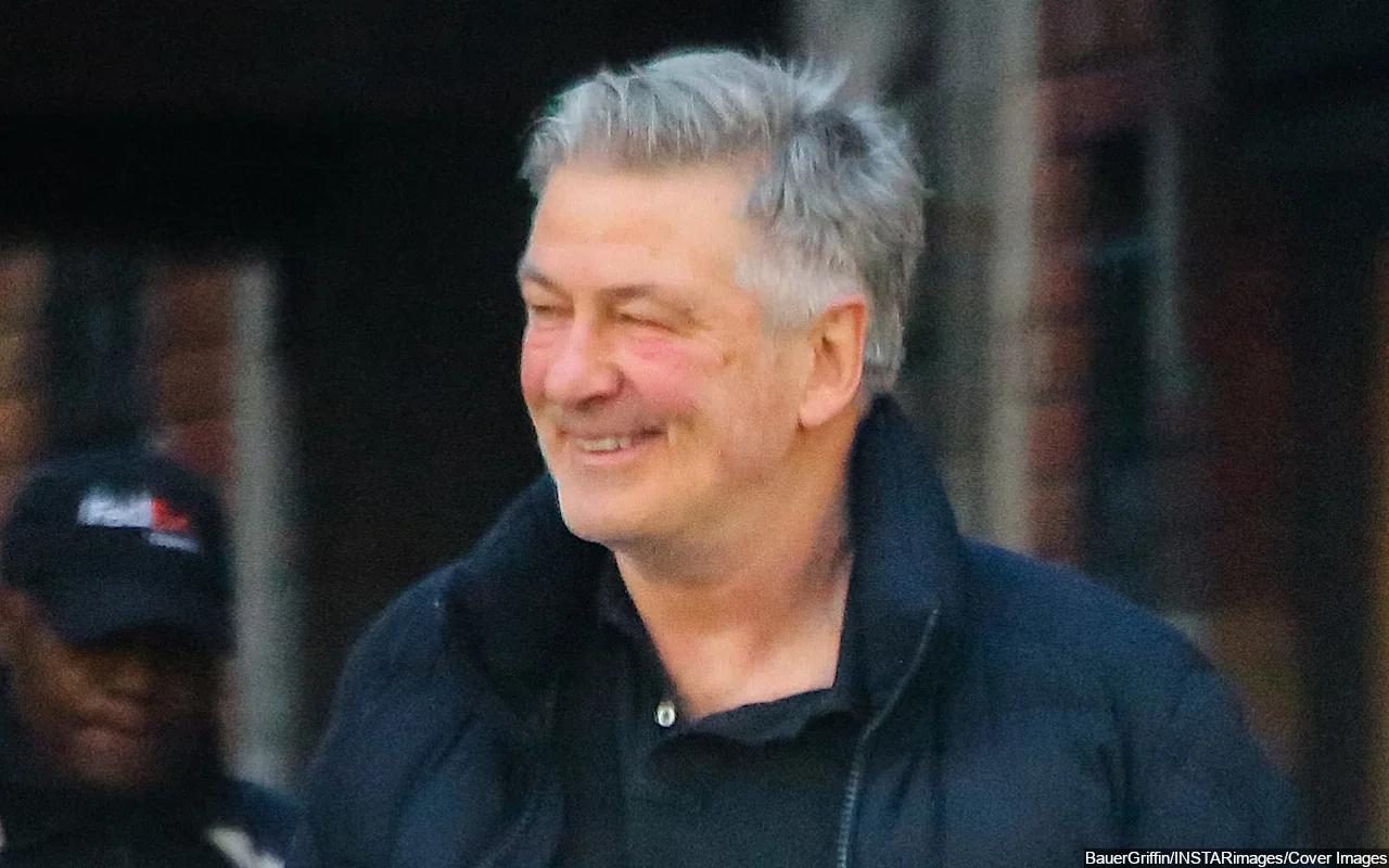Alec Baldwin Involved in Heated Back-and-Forth With Anti-Israel Protesters