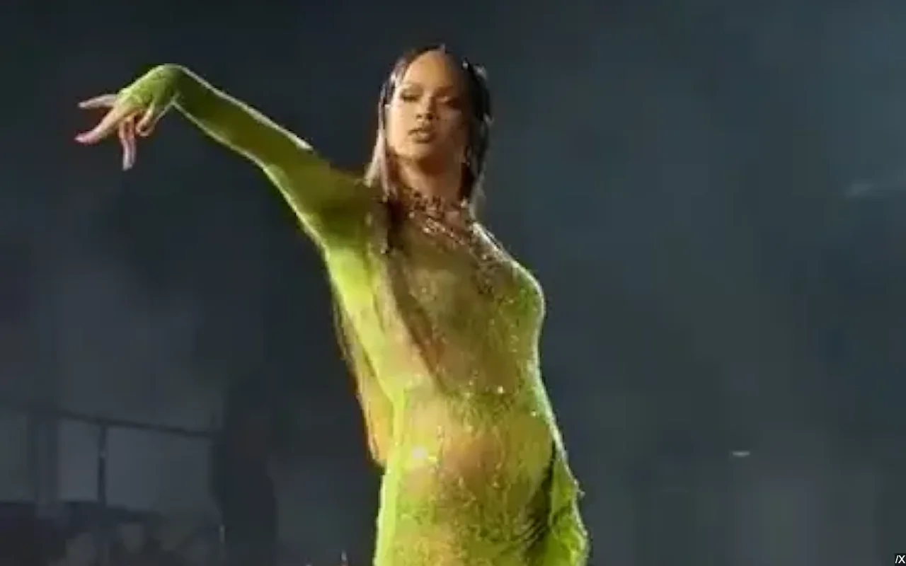 Rihanna Rumored Pregnant With Third Child Following Performance in India