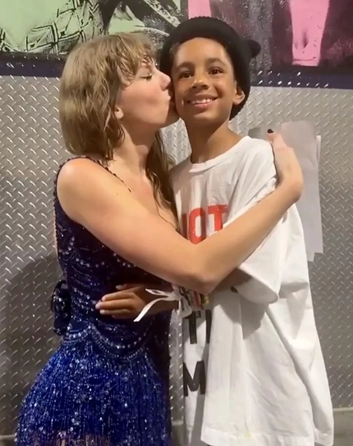 Alicia Keys' son meets Taylor Swift backstage
