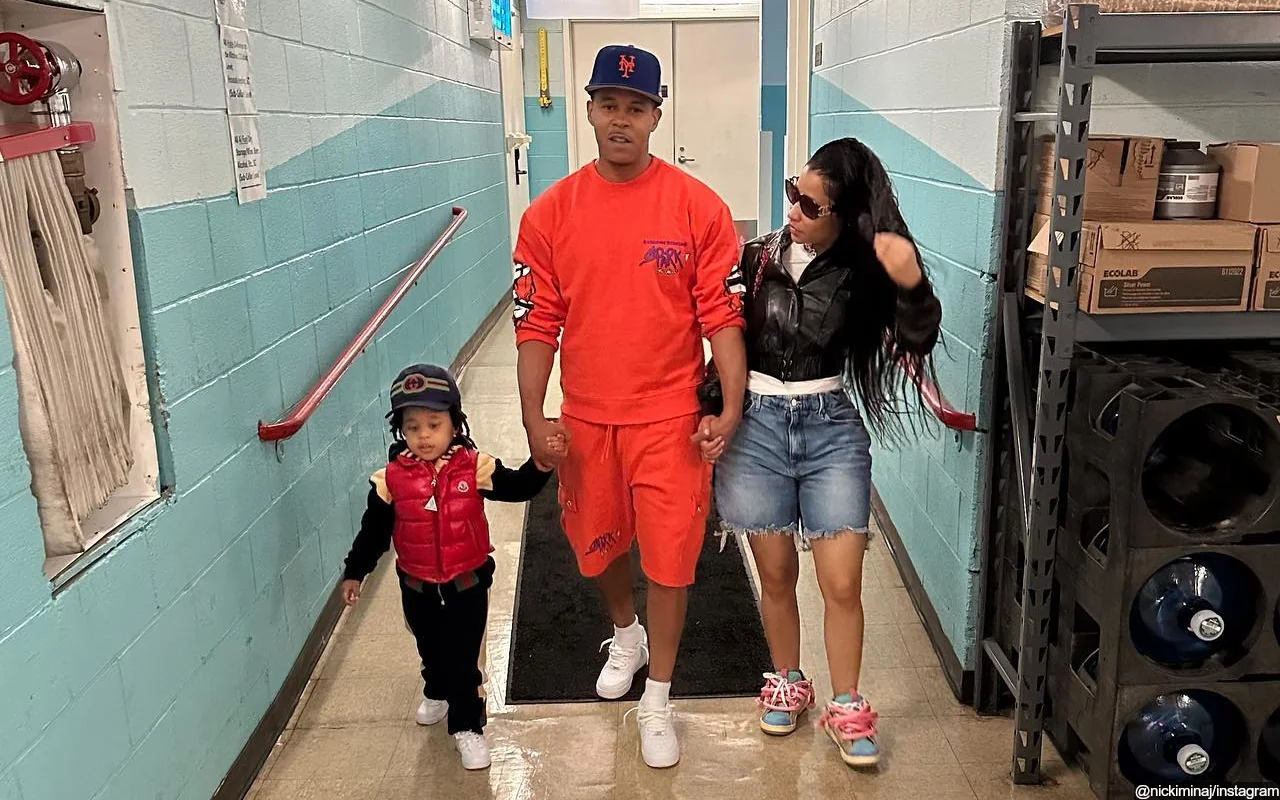 Nicki Minaj Celebrates Easter With Family at Knicks Game