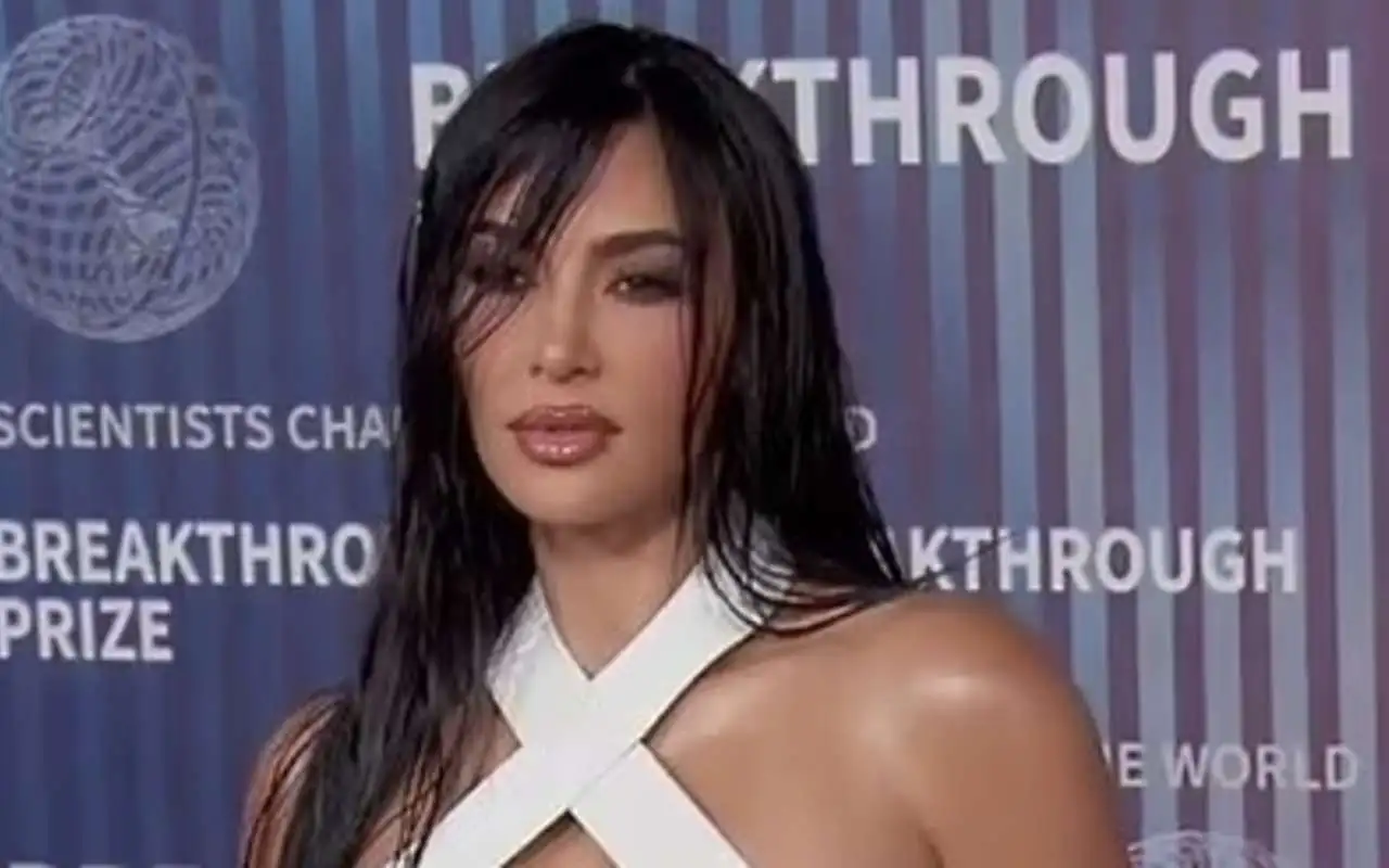 Kim Kardashian Smolders With Sultry Wet Look on Red Carpet at 2024 Breakthrough Prize Event