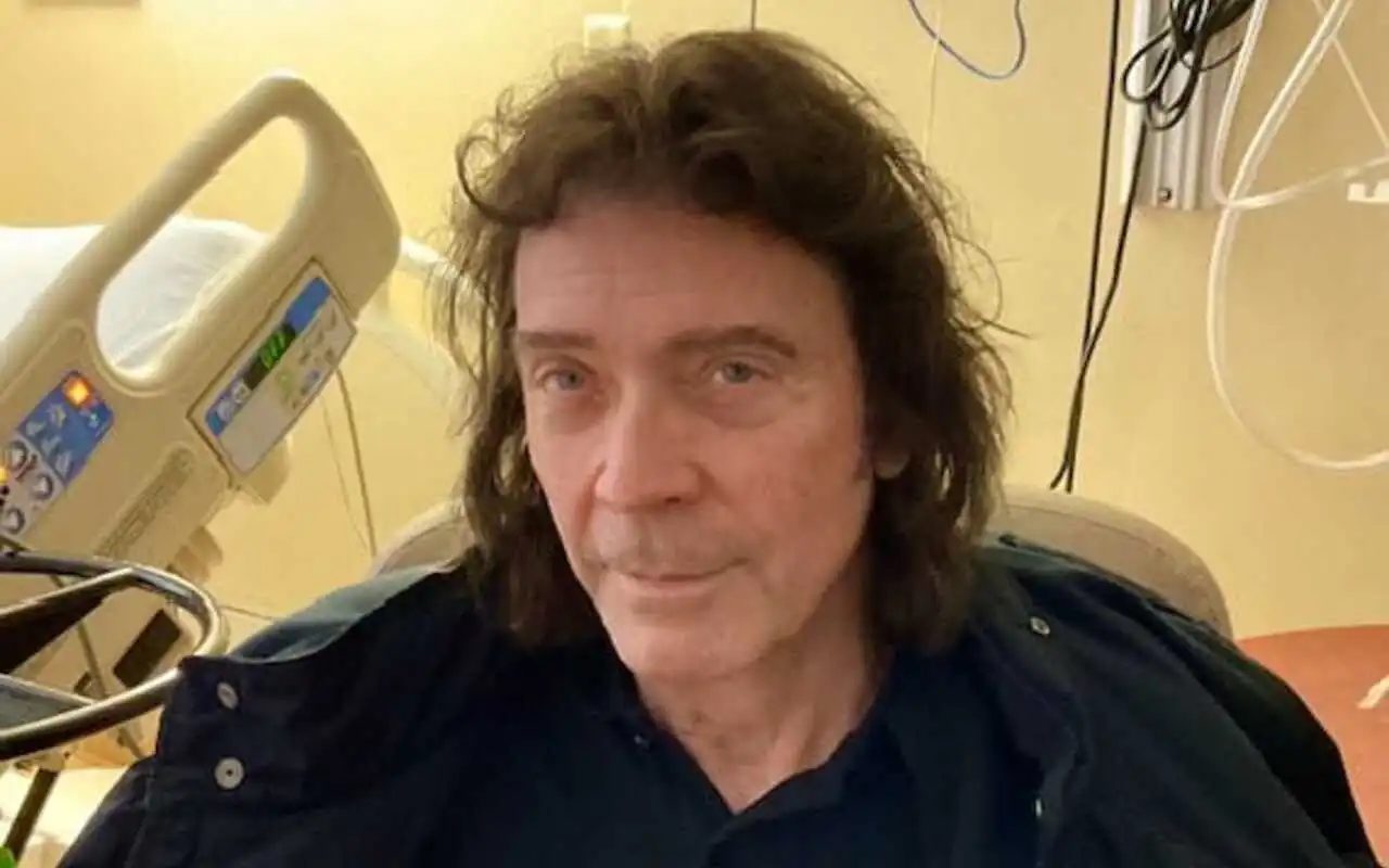 Genesis' Steve Hackett Rushed to Hospital, Phoenix Concert Canceled