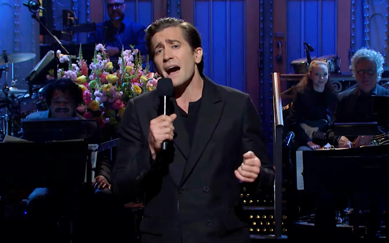 Jake Gyllenhaal Prepares for 'SNL' Hosting Debut with Humorous Promos