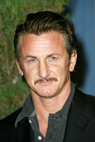 Sean Penn<br>2009 Oscar Nominees Luncheon - Arrivals