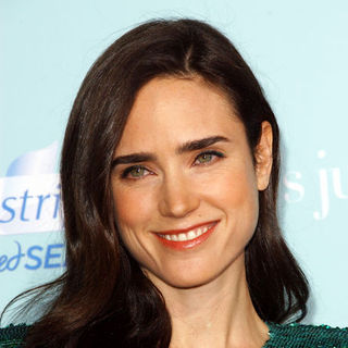 Jennifer Connelly in "He's Just Not That Into You" World Premiere - Arrivals