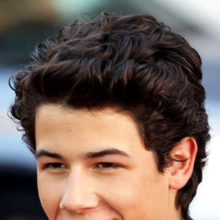 Nick Jonas, Jonas Brothers in "17 Again" Los Angeles Premiere - Arrivals