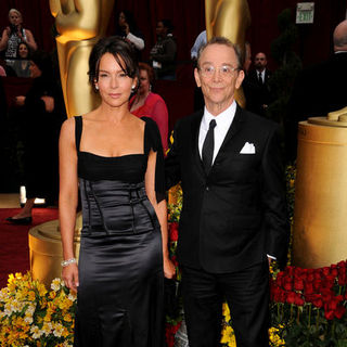 Jennifer Grey, Joel Grey in 81st Annual Academy Awards - Arrivals