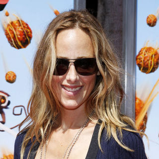 Kim Raver in "Cloudy With A Chance Of Meatballs" Los Angeles Premiere - Arrivals