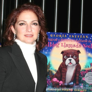 Gloria Estefan in Gloria Estefan Signs Her Book Noelle the Bulldog at Gypsy Tea in New York City