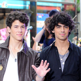 Nick Jonas, Joe Jonas, Jonas Brothers in Jonas Brothers in Concert on NBC's "Today Show" - June 19, 2009