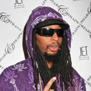 Lil Jon in Famous Stars and Straps Magic Party with Special Appearance by Three 6 Mafia at Jet Nightclub