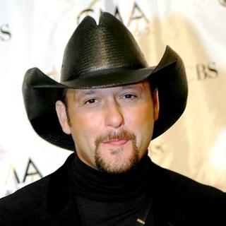 Tim McGraw in 38th Annual Country Music Awards Arrivals