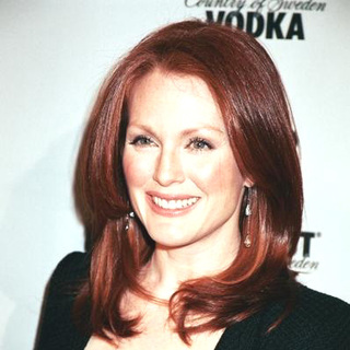 Julianne Moore in 15th Annual GLAAD Media Awards