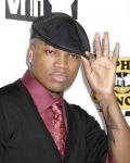 Too 'Hot' Ne-Yo Dropped From R. Kelly's Tour
