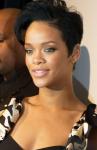 Rihanna Helps a Leukemia Patient Finding a Suitable Bone Marrow Donor