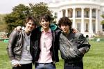 Jonas Brothers Pick 'Burnin' Up' as First Single
