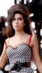 Amy Winehouse Could Model Julian MacDonald's Line at London Fashion Week