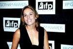 Actress Amy Jo Johnson Pregnant with First Child