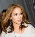 'Project Runway' Puts Jennifer Lopez as Guest Judge