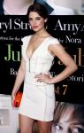 Naked Snaps of 'Twilight' Star Ashley Greene Surface