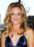 'Heroes' Star Elisabeth Rohm Is Taylor Lautner's Mom in 'Abduction'