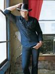 Exclusive Interview: Trace Adkins Talks About 'Cowboy's Back in Town', Next Single and Blake Shelton