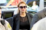 Lindsay Lohan Is Said to Re-Enter Rehab on Her Own