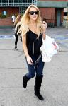 Lindsay Lohan Takes Time Out of Rehab for Shopping Trip