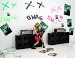 Avril Lavigne Premieres Official 'Smile' Music Video