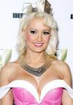 Holly Madison Insures Her 36D Breasts for a Million Dollar