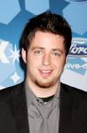 RCA Records Kicks Out Lee DeWyze but Keeps Other 'Idol' Winners